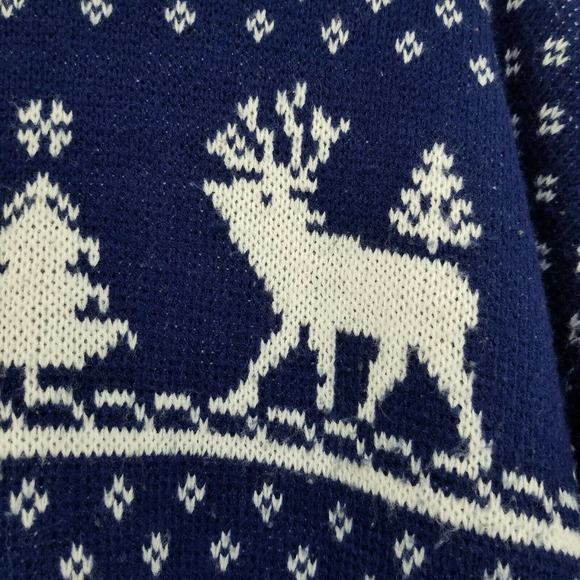 Men’s Size L Puritan Blue Reindeer / Moose Acrylic Sweater Trees Vintage Design - Picture 4 of 12
